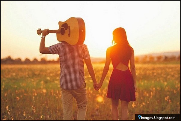 adorable-couple-cute-holding-hand-sunset-guitar